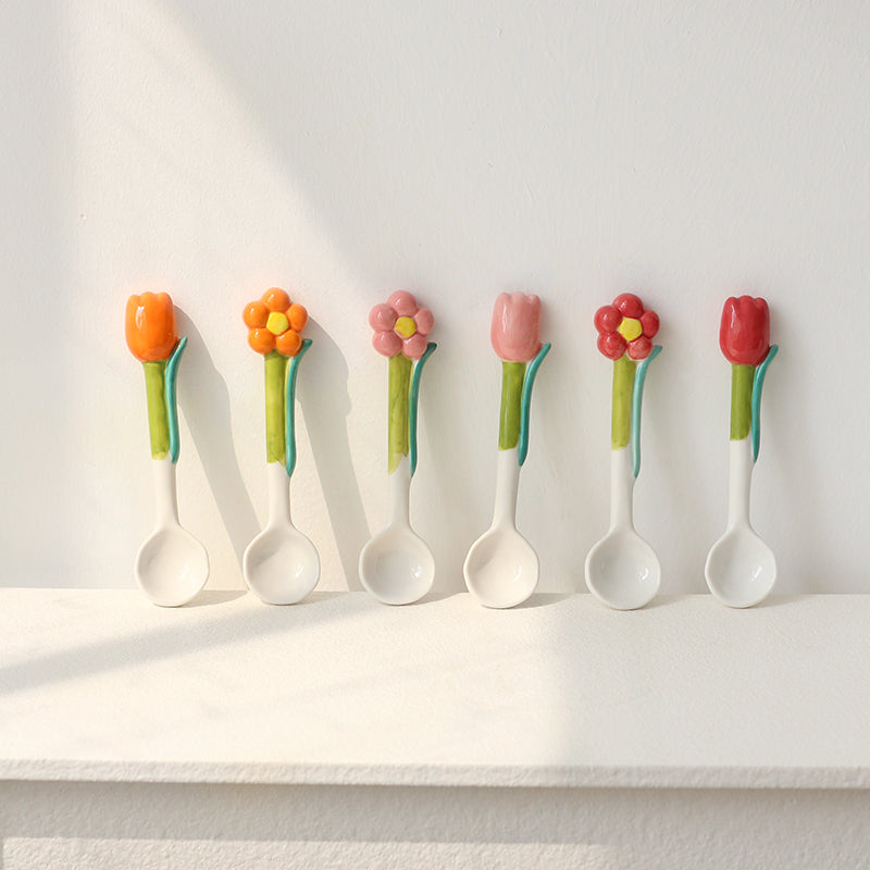 Tulip spoon rest, view 3