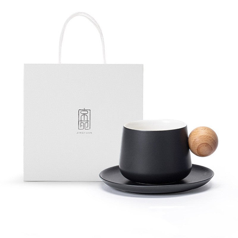 White ceramic coffee mug