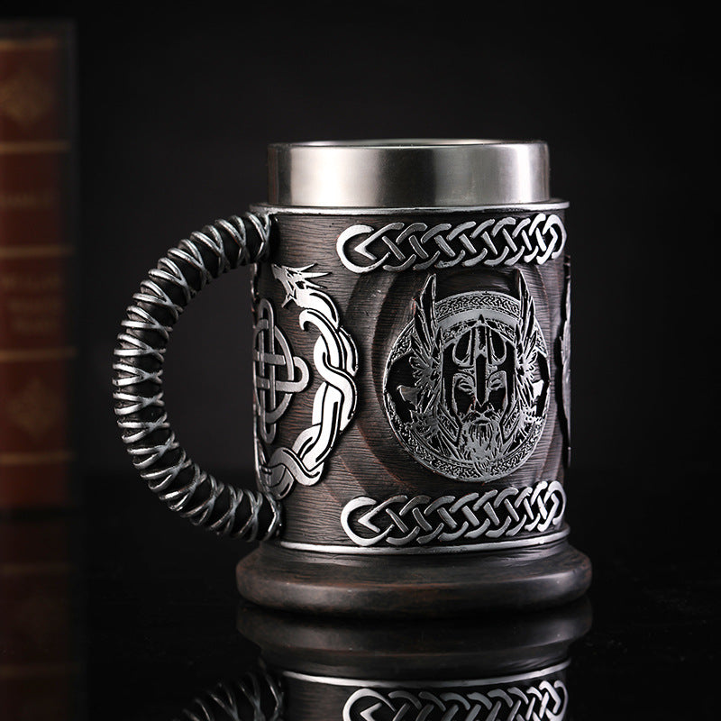Minimalist beer mug