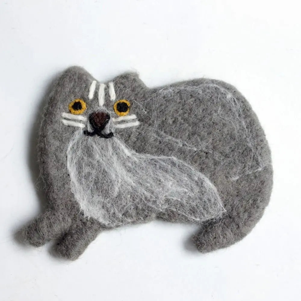 gray cat coaster made of felt