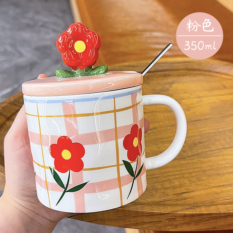 Ceramic mug with lid and spoon, view 2