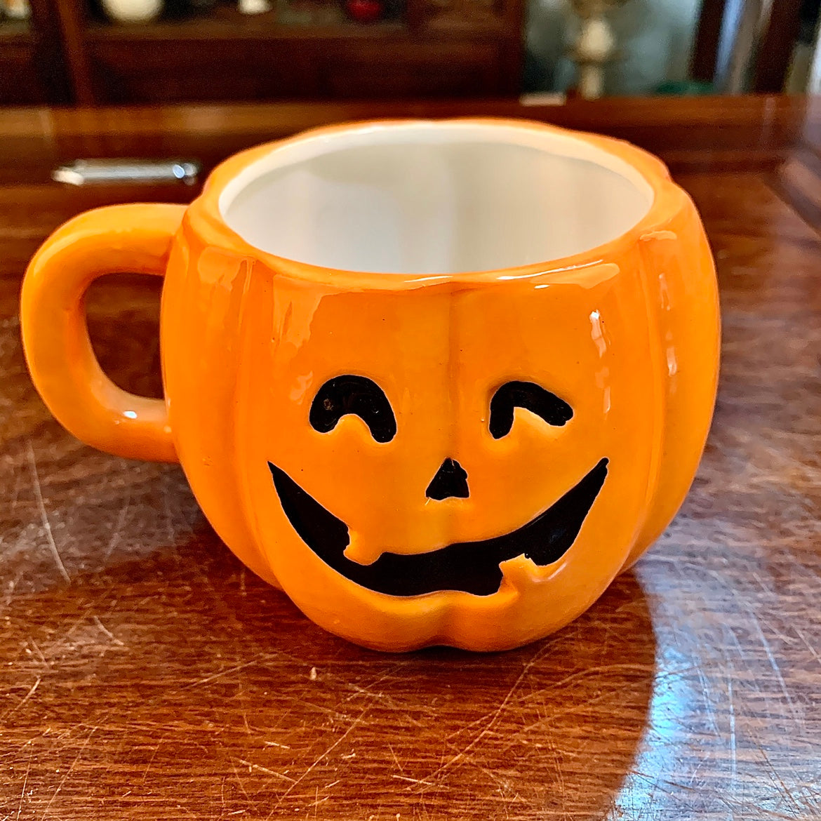 Small pumpkin mug, view 3